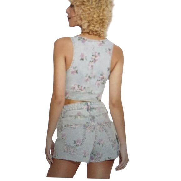 Wild Fable Women's Blue Denim Floral Women's Crop Vest Size: Large - Picture 5 of 6